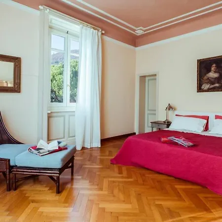Ondina - Wonderful With Private And Big Garden Saló