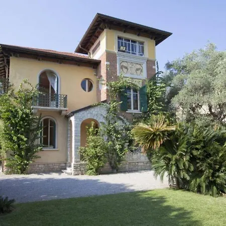 Ondina - Wonderful With Private And Big Garden Villa